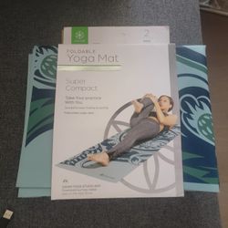 Foldable GAIAM Yoga Mat Super Compact Ultra Lightweight