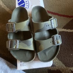 Birkenstock’s  Kids Sandals New Size 11C 