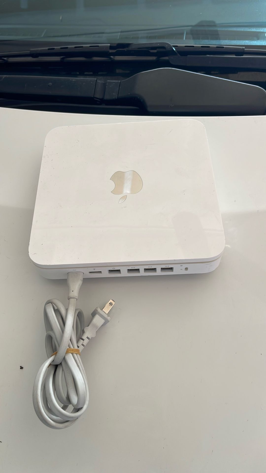 Apple AirPort Time Capsule 2TB 4th Gen 802.11n Wireless Router A1409 -