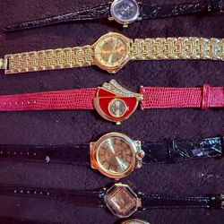 A bundle of watches they are like new they just need batteries