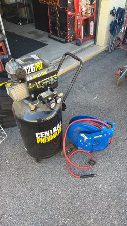 Compressor and reel