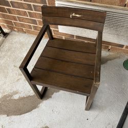 WOOD CHAIR 