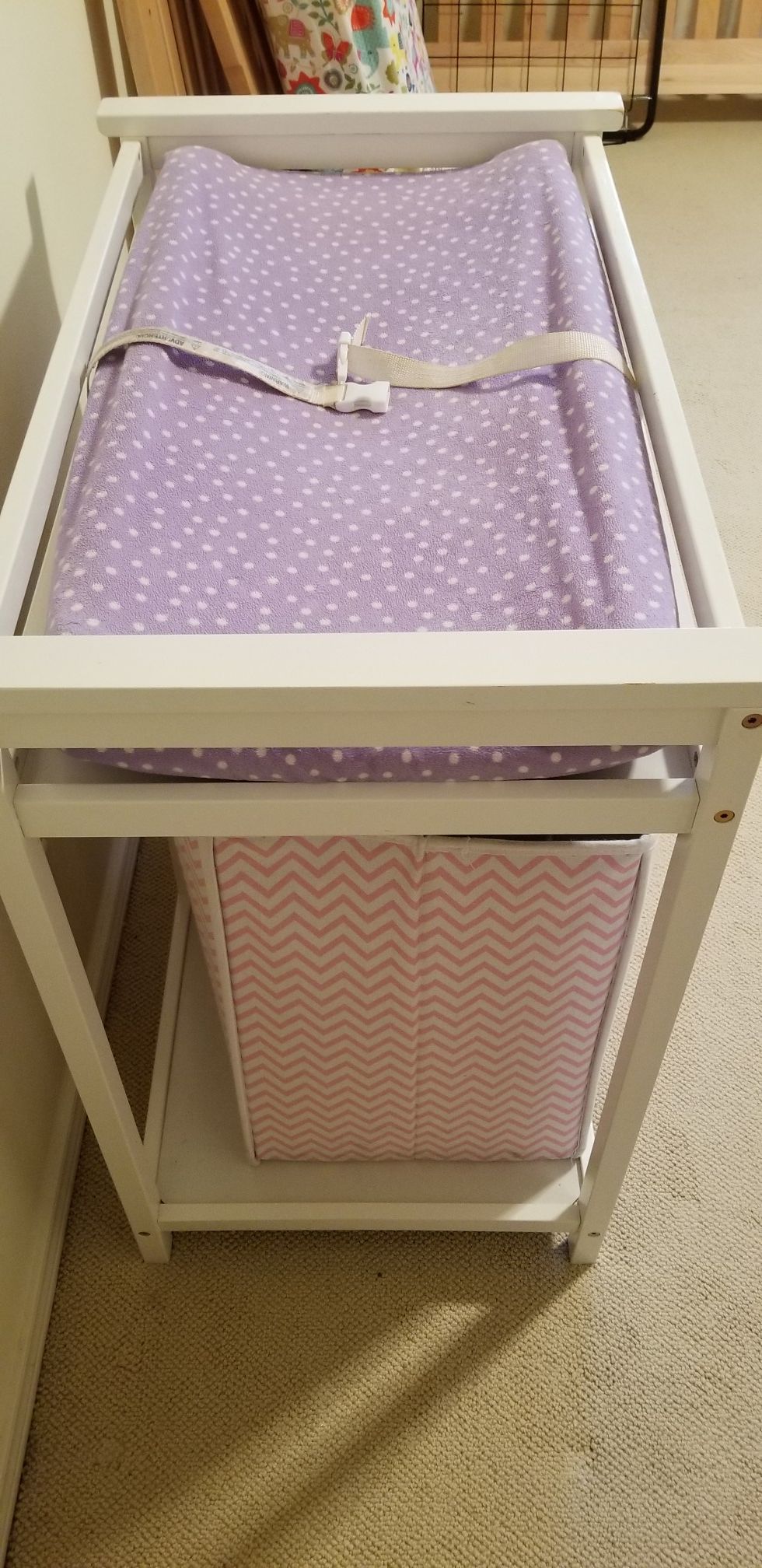 Baby Changing Table with Laundry hamper, 3 Storage baskets and Pad for Sale in Sammamish, WA