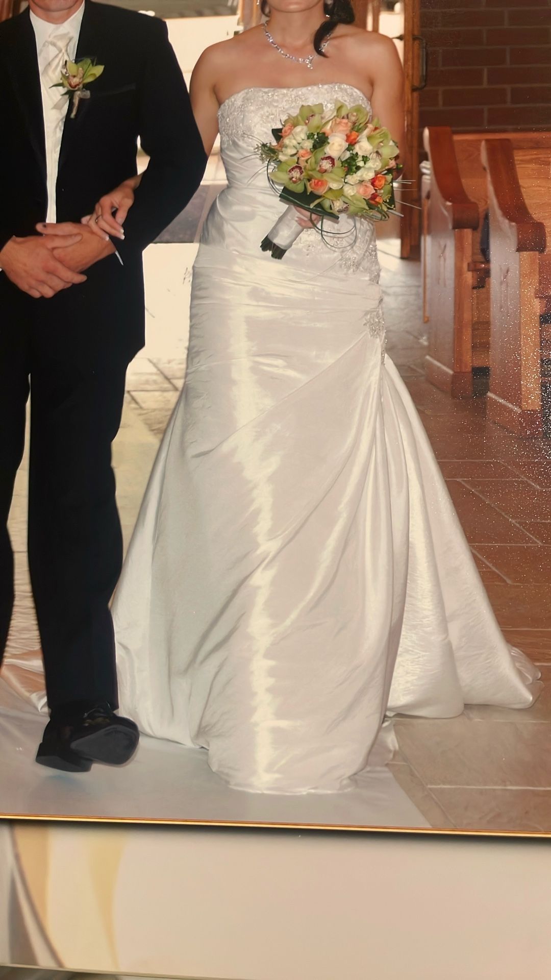 David’s bridal wedding dress size 2