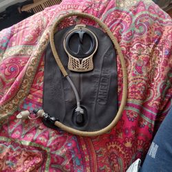 Genuine Marine Corps Issued Camel BAK