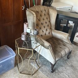 Upholstered Comfy Chair