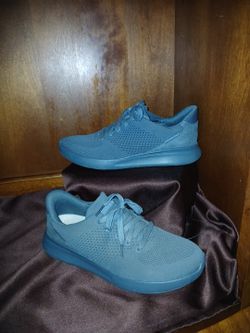 (Unisex) M- 7.5 _W-9