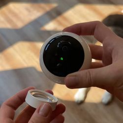 Dot 2K QHD Wireless Smart Security Camera