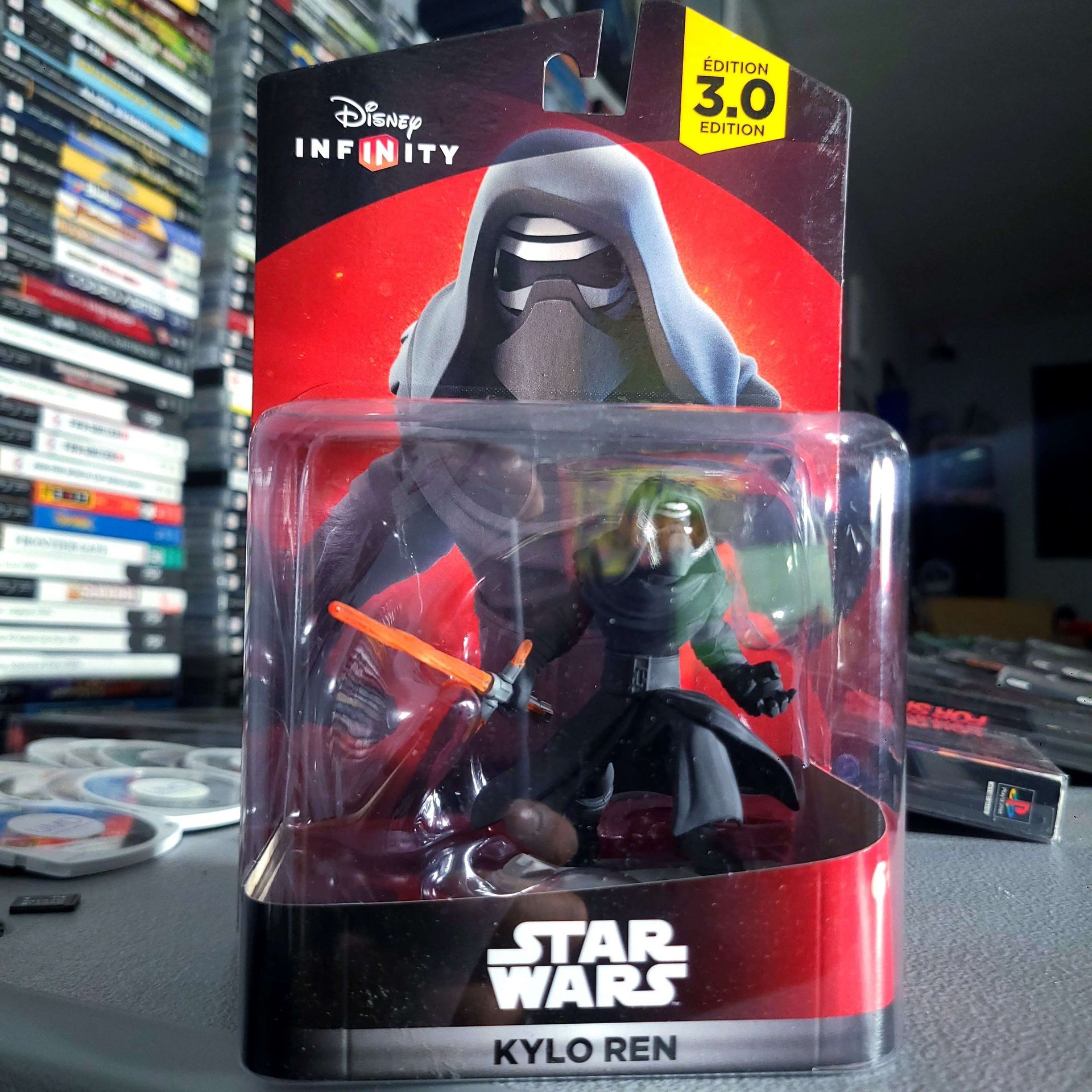 *NEW* Disney Infinity 3.0 Star Wars Kylo Ren Light FX Figure *TRADE IN YOUR OLD GAMES FOR CSH OR CREDIT HERE/WE FIX SYSTEMS*