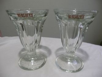 2 Hershey's Sundae Ice Cream Glasses - 6 Inch Footed Pedestal Bowls, Mint Condition