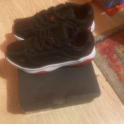 Air Jordan 11 CMFT LOW 6.5y