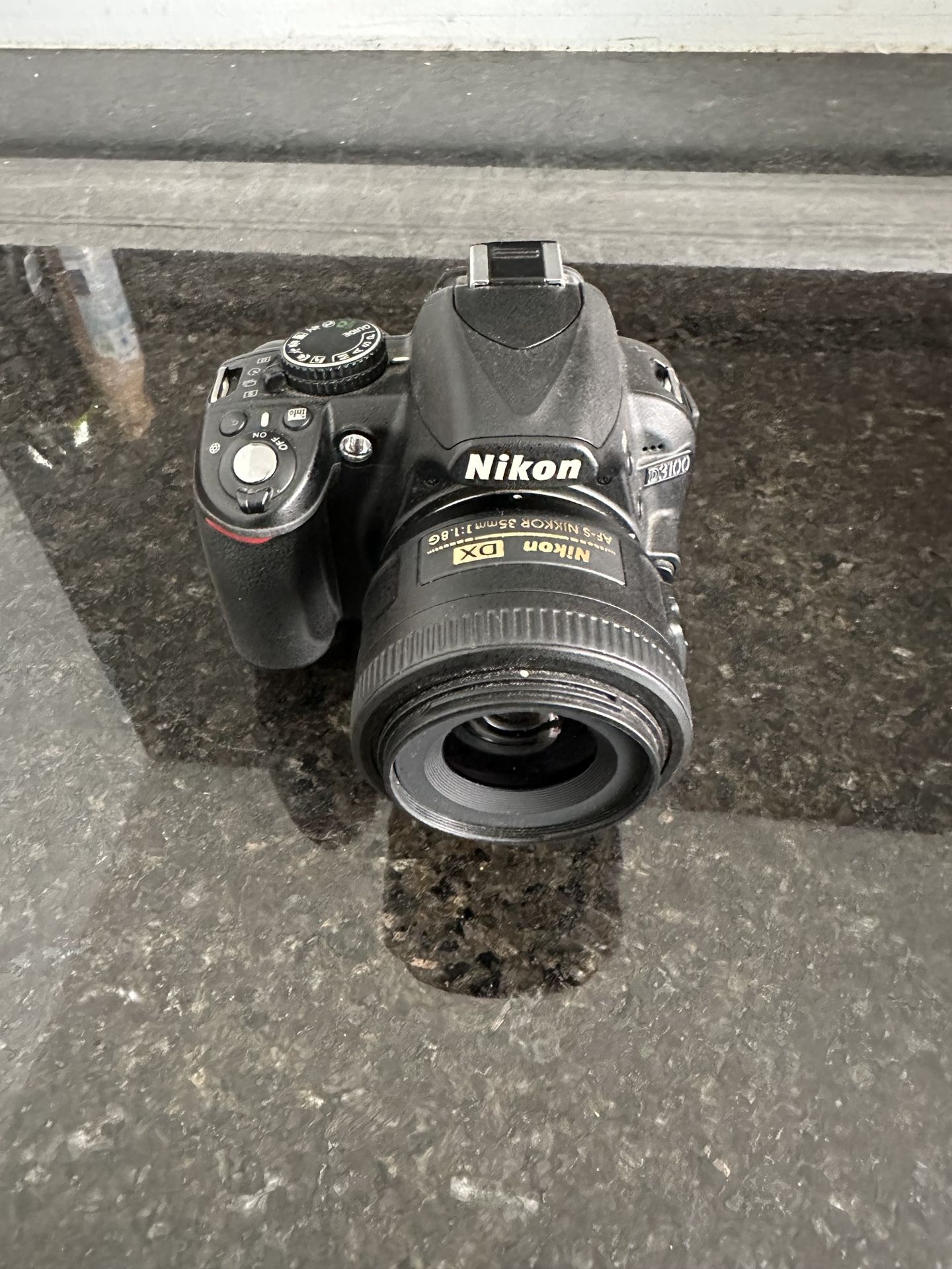 Nikon D3100 With Lens