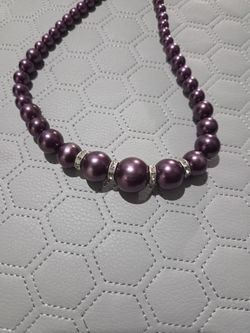 PURPLE BEADS AND RHINESTONE NECKLACE