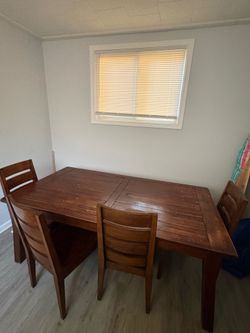 Dining set