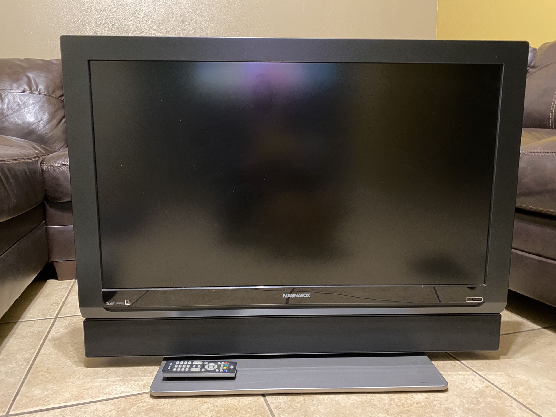Philips Flat Screen Tv With Control