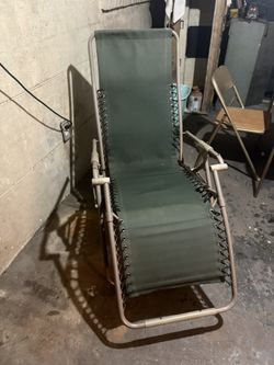 Zero gravity lounge Chair