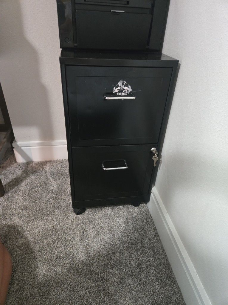 Small Filing Cabinet With Keys