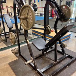 Like New Hammer Strength ISO Lateral Shoulder Press - Commercial Gym Equipment 