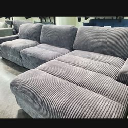Sectional Set