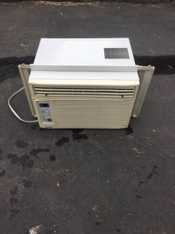 Very nice Kenmore Air Conditioner