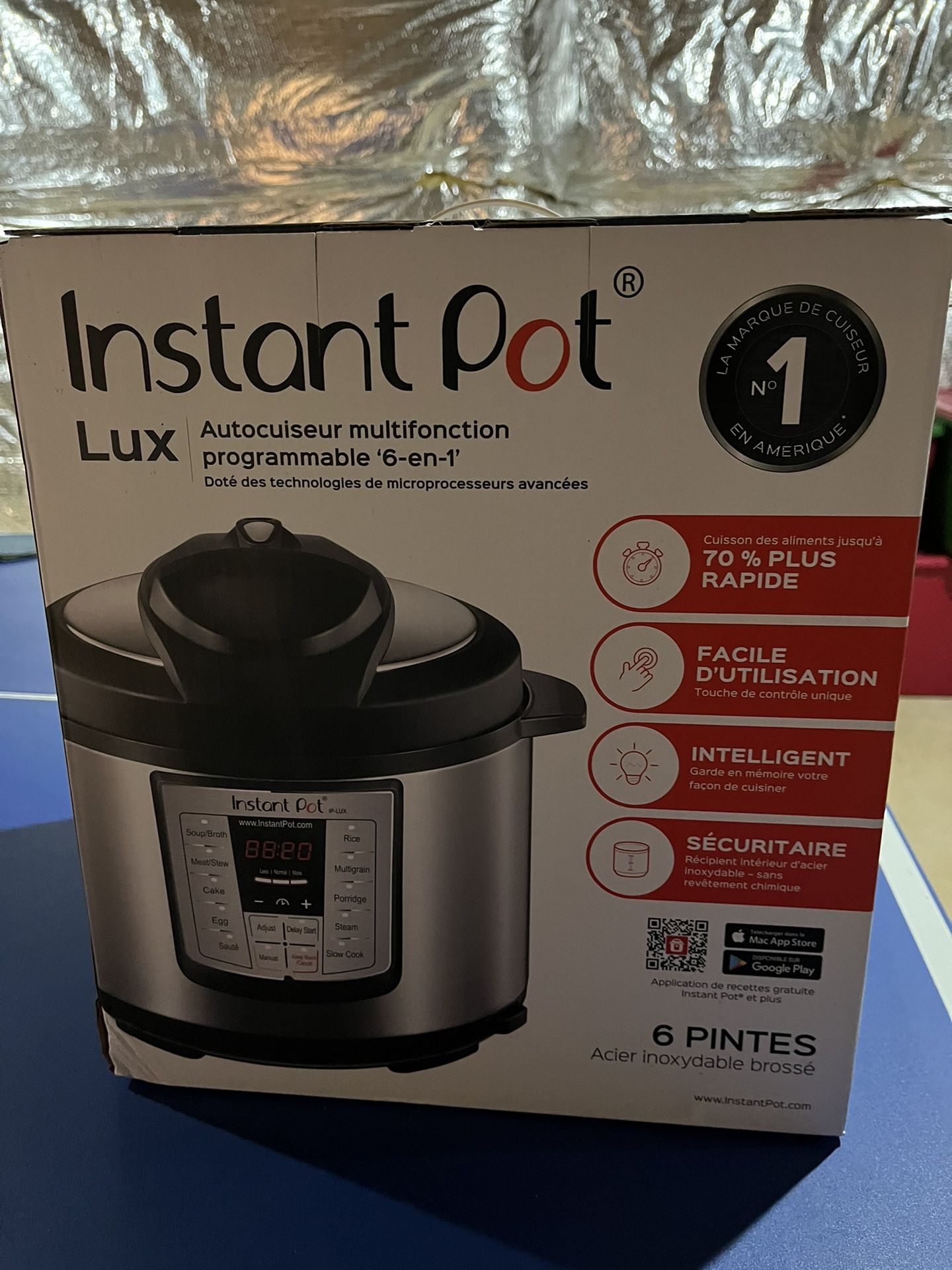 New in box Instant pot
