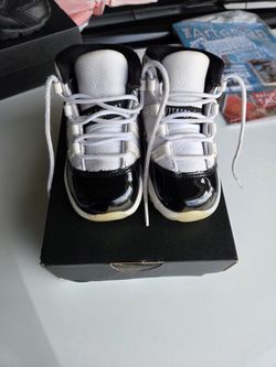 Kids Jordan Retro 11