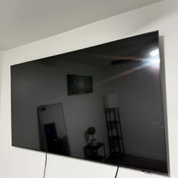 SAMSUNG 65-Inch Class Crystal 4K UHD AU8000 Series