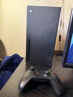 Xbox Series X 1TB w/ Disc Drive + Controller