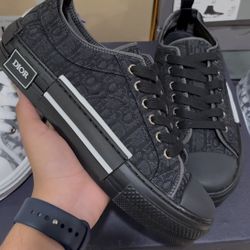 Dior B23 Shoes