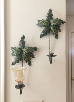 Wall sconce