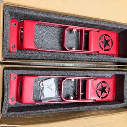 Door hinge