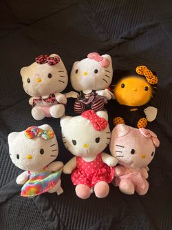 Cute hello kitty plushies
