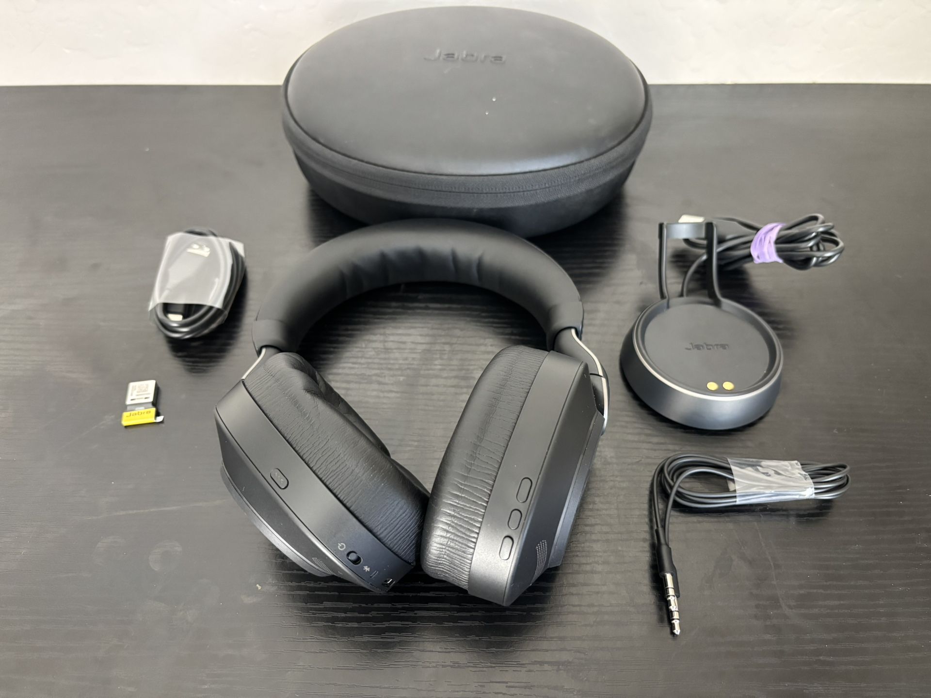 Jabra Evolve2 65 Stereo Wireless Headset (MS Teams, USB-A) - Black - Link380c   The Jabra Evolve2 65 Stereo Wireless Headset is a high-quality on-ear
