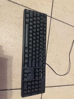 Black Wired Full-Size Keyboard