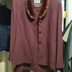 Used Ladies Skirt And Jacket Outfit. Size Is posted In Pics.