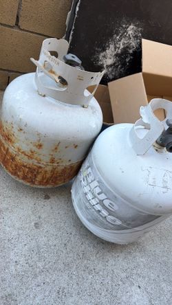 20 lbs propane tank