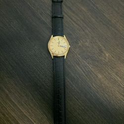 Classic Seiko Quartz Men's Dress Watch - New Batterv and Strap