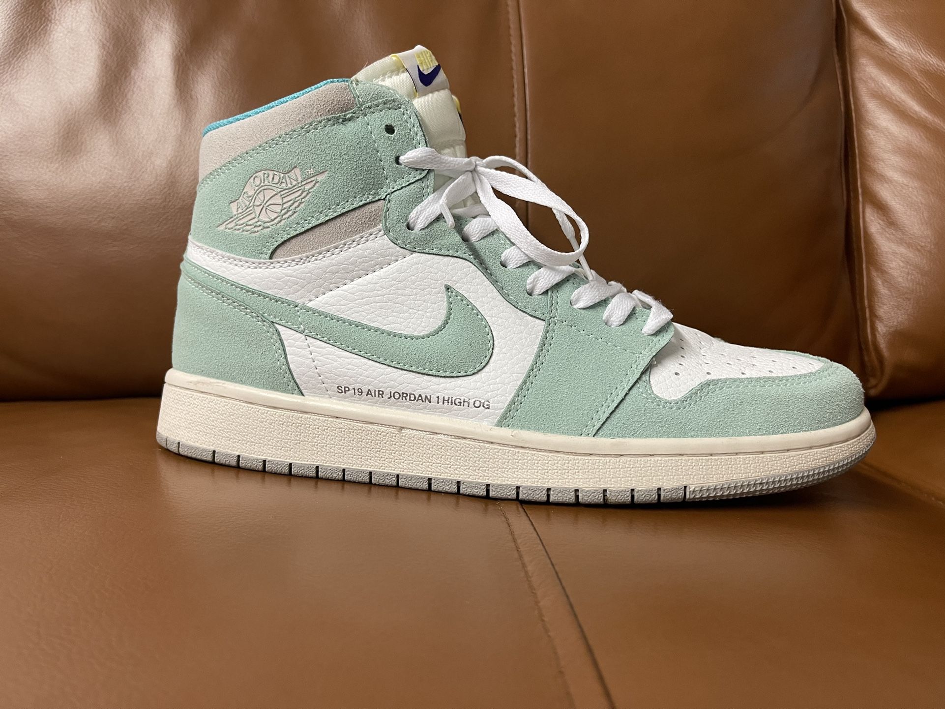 AIR JORDAN RETRO HIGH OG 'TURBO GREEN' - Main Image