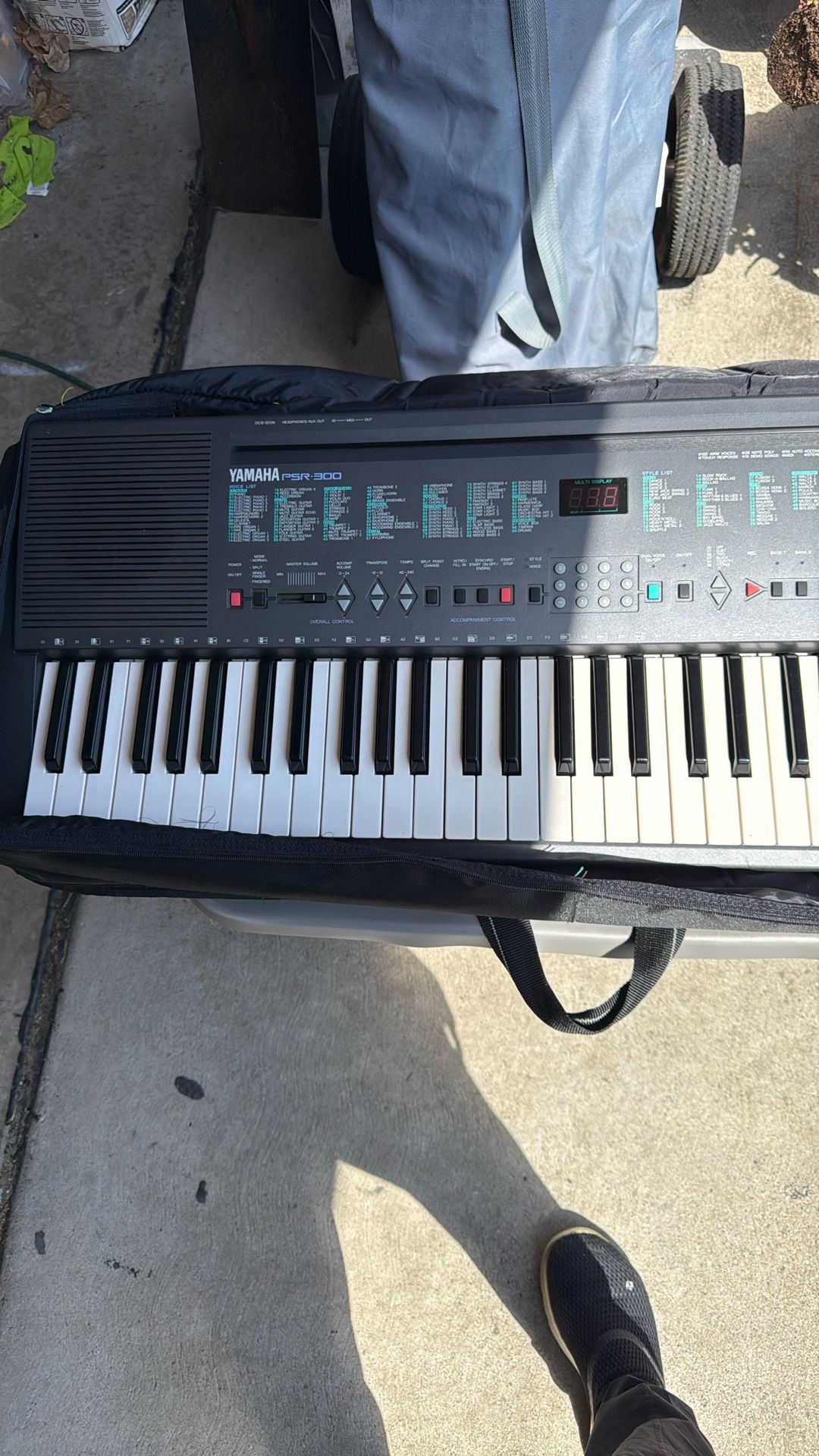 Yamaha PST-300 Keyboard