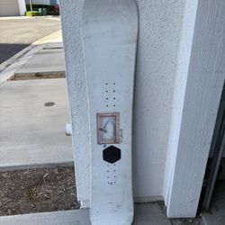 Vintage Liquid Snowboard Size 144 