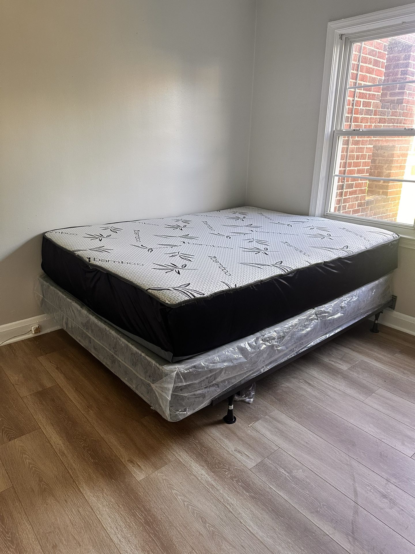 Queen Mattress Come With Bed Frame And Box Spring - Free Delivery 🚚 Today 