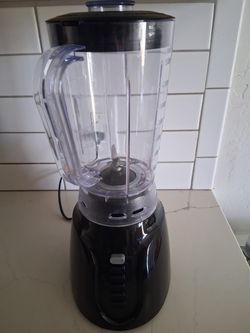 Mainstays 6 speed blender like new