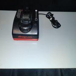 Snap-on Tools CTC420 Dual 9.6V-18V OEM Battery Charger 