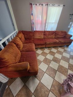 L Shaped Sectional with Pull out bed
