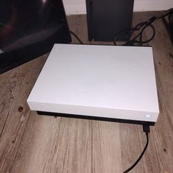 Xbox One X