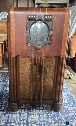 Zenith Antique Radio