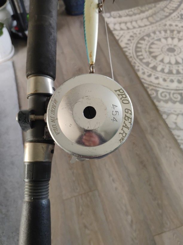 Pro Gear 454 W/ Ugly Stick Saltwater Set Up