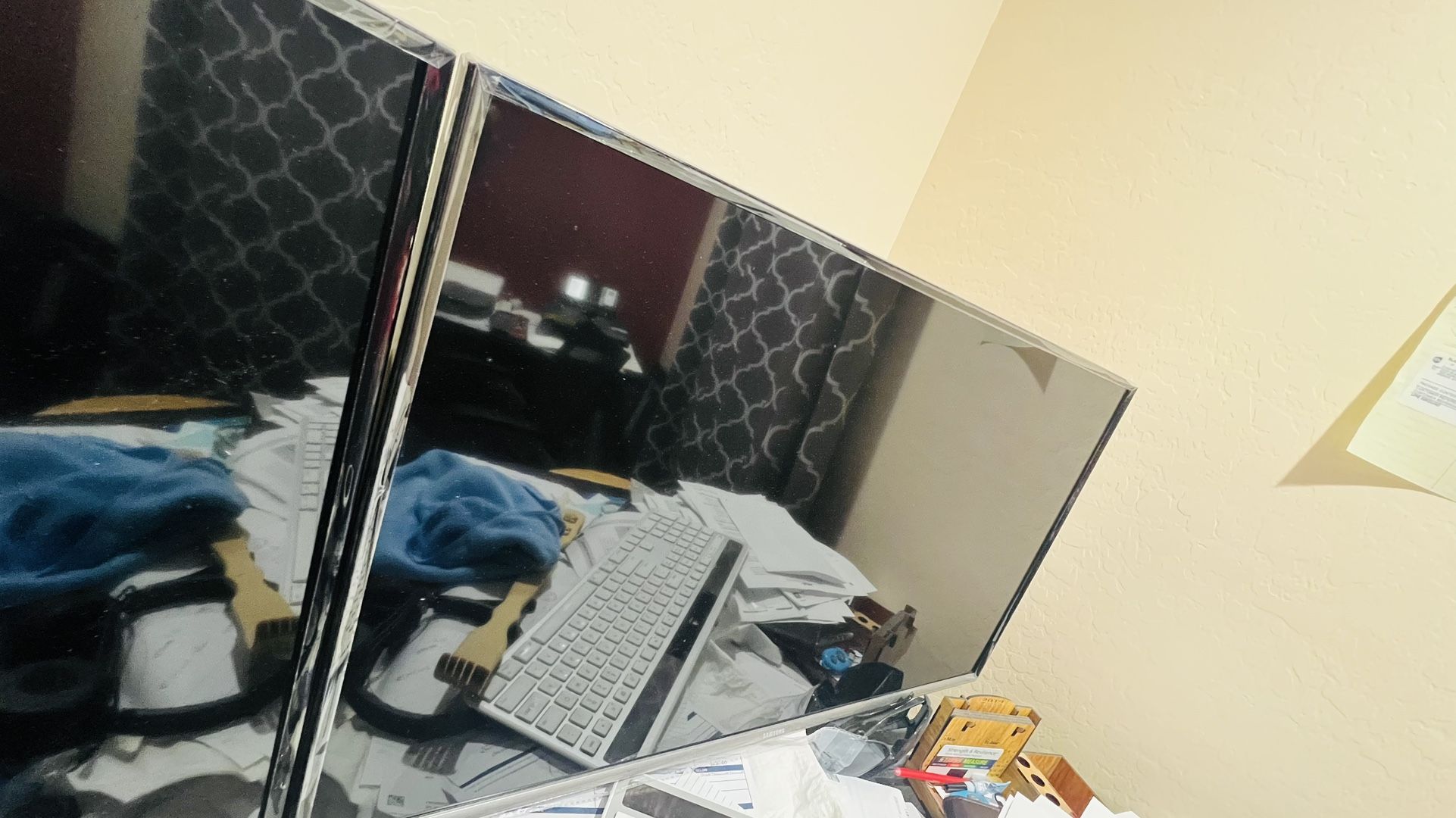 Samsung 40” TV / Computer Monitor - Moving Sale