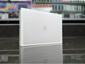 MacBook Neo (Silver) (Take It Home In Payments/ llévatelo a casa en pagos) only $10 down