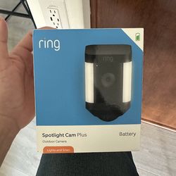 Ring spotlight cam plus